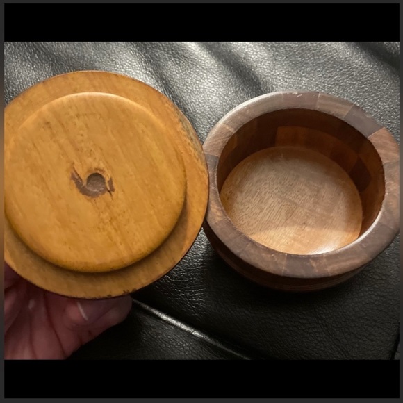 Teak wood hand made jewelry or trinket jar made and purchased in Belize - Picture 6 of 6